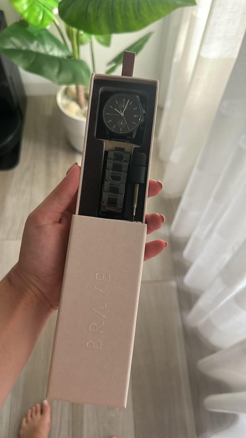 Customer photo review of Reloj BRAVE ~ Monarca Black