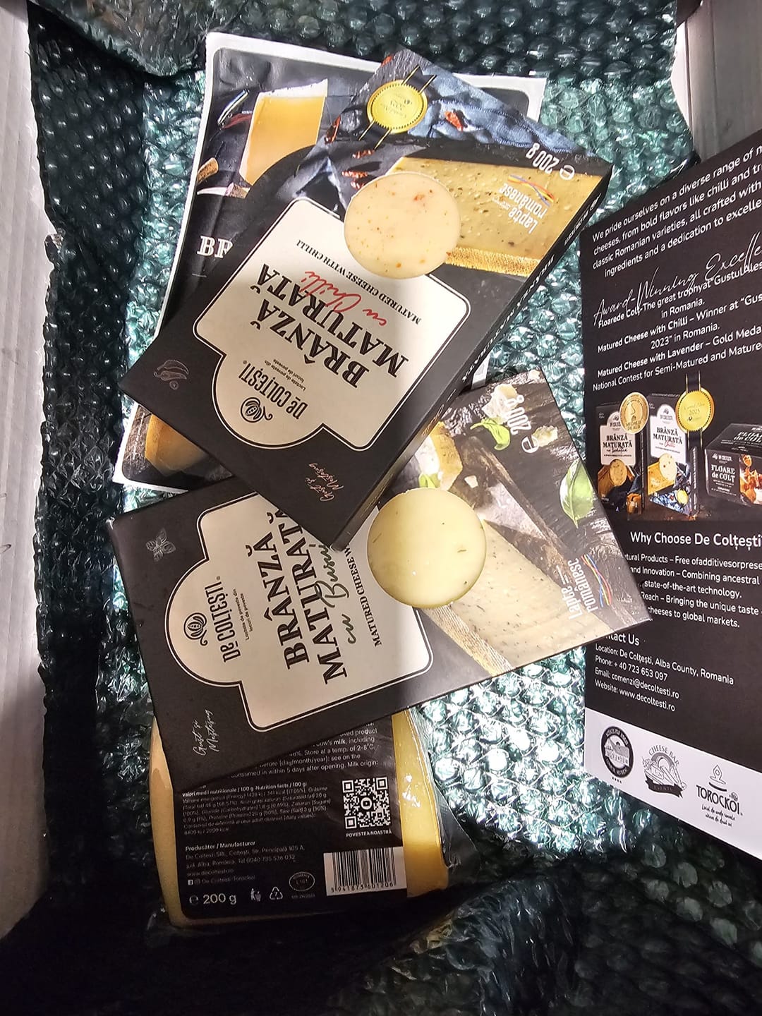 Customer photo review of Brânză Maturată cu Busuioc 200g
