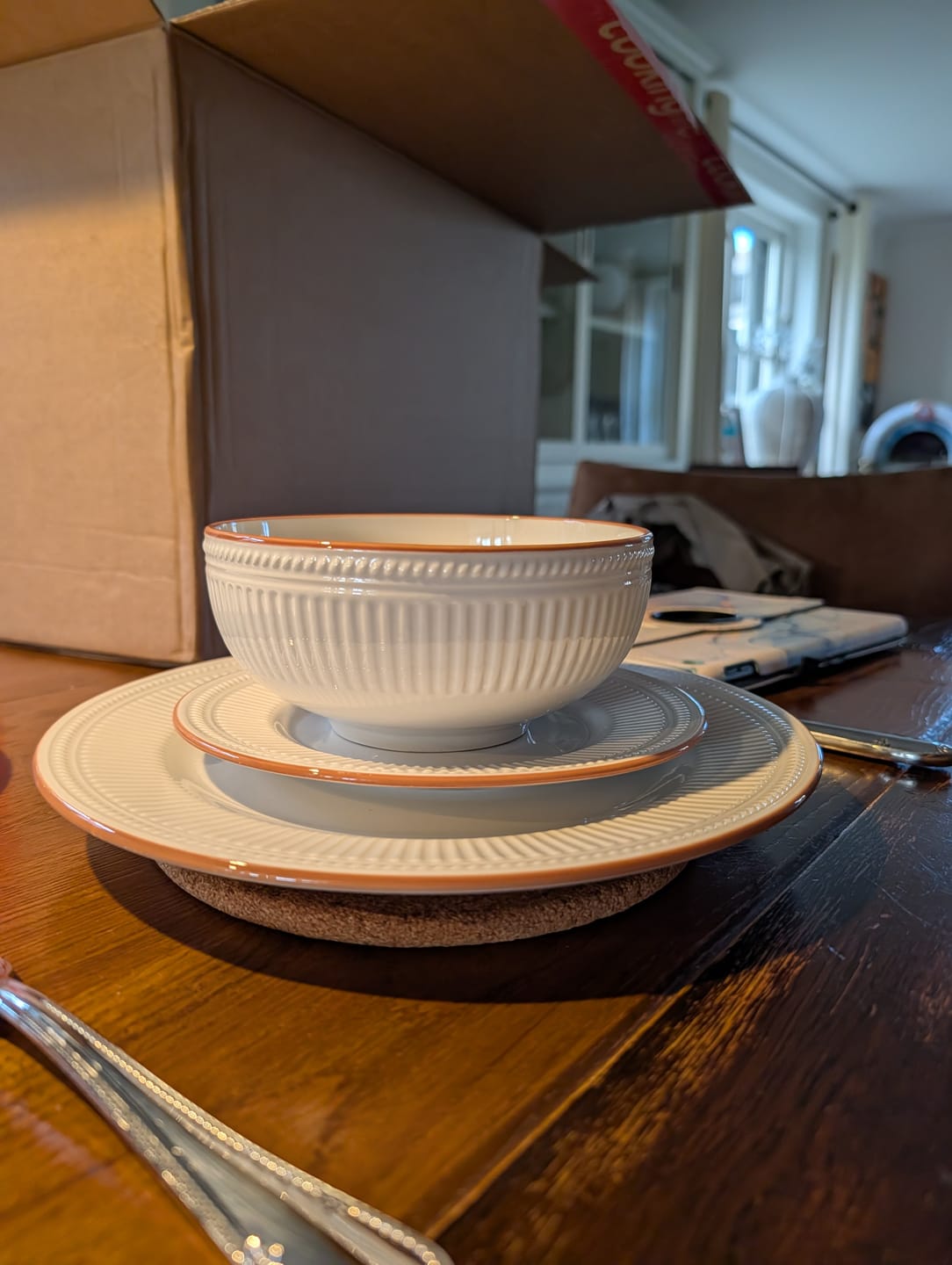 Customer photo review of Cookinglife Serviesset Stratton 24-delig / 6 personen - 6 dinerborden, 6 ontbijtborden, 6 diepe borden en 6 kommen