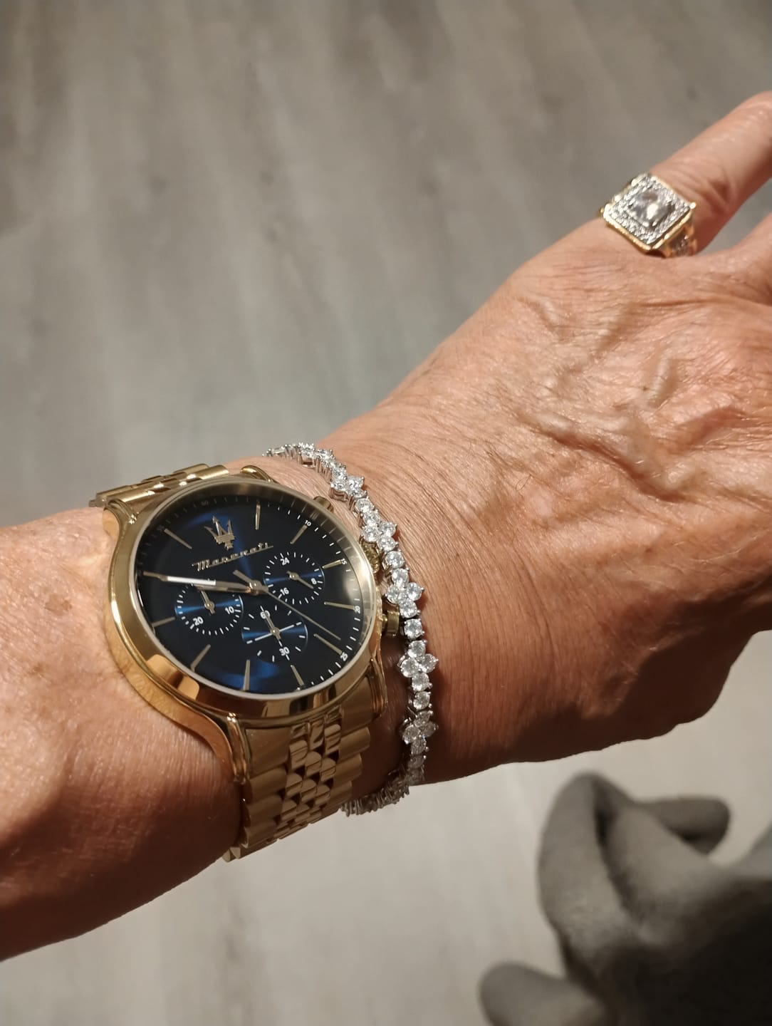 Customer photo review of Moissanite Thorn Bracelet