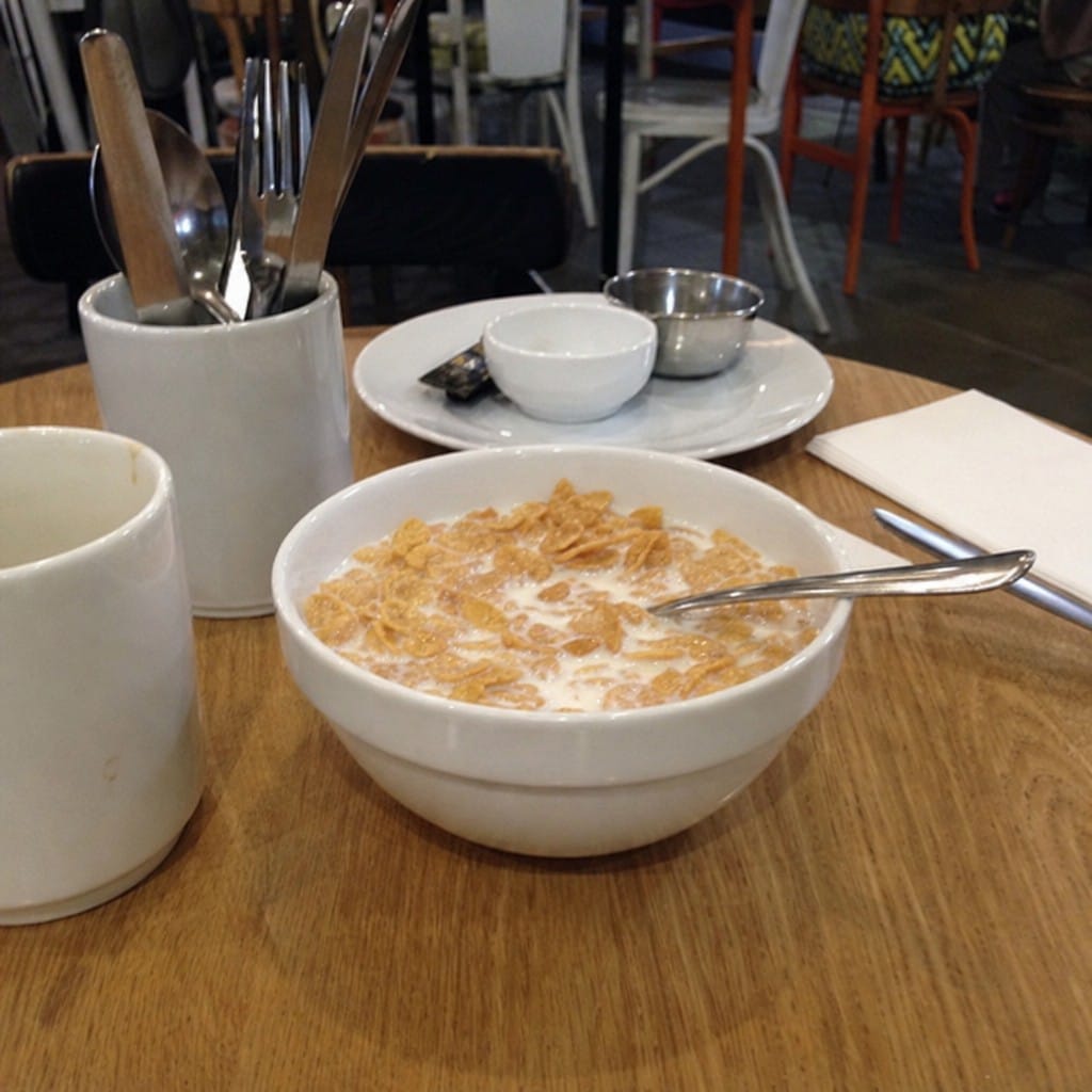 Customer photo review of Cereal Bowls 540ml Porcelain for Busy Catering Environments (Pack of 12)