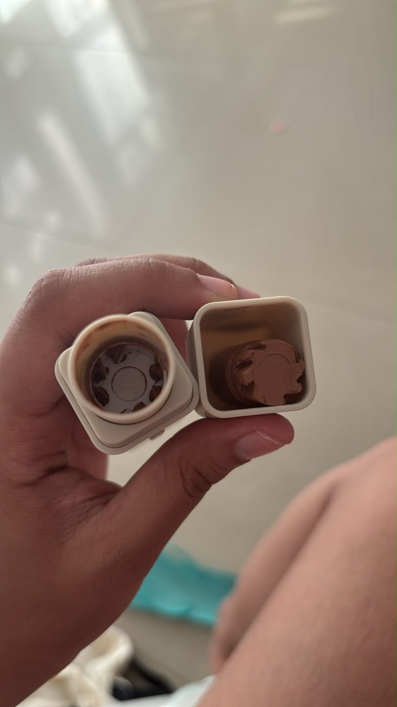 Customer photo review of BRONZER CREMOSO EN BARRA COLLECTION