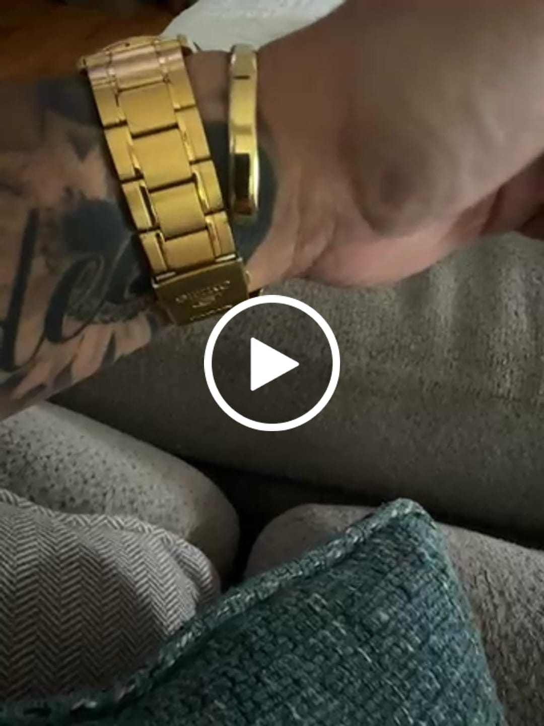 Customer video review of Classic Unisize Cuff