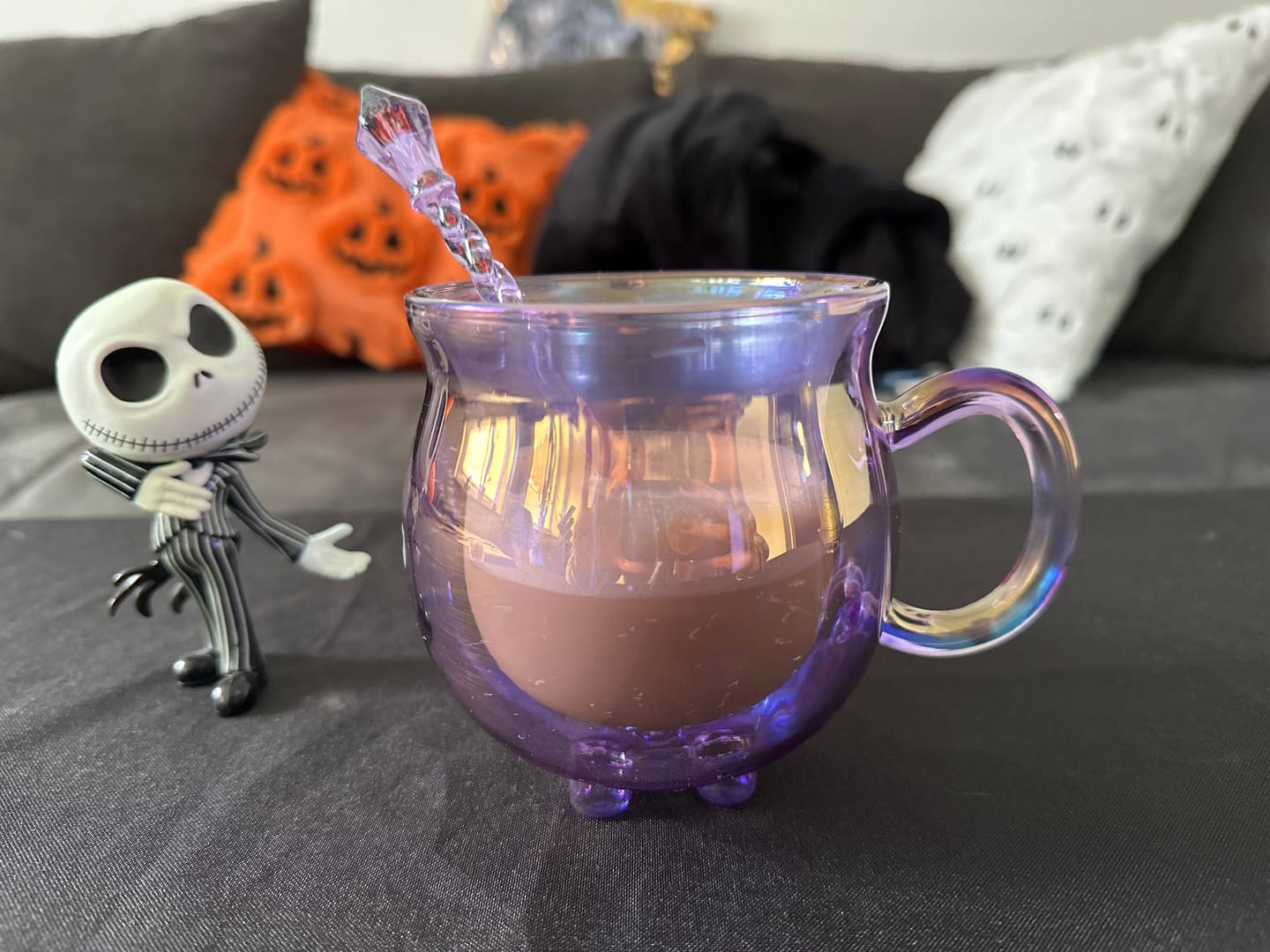 Customer photo review of Doppelwandige Hexenkessel-Tasse aus lila Glas mit Löffel
