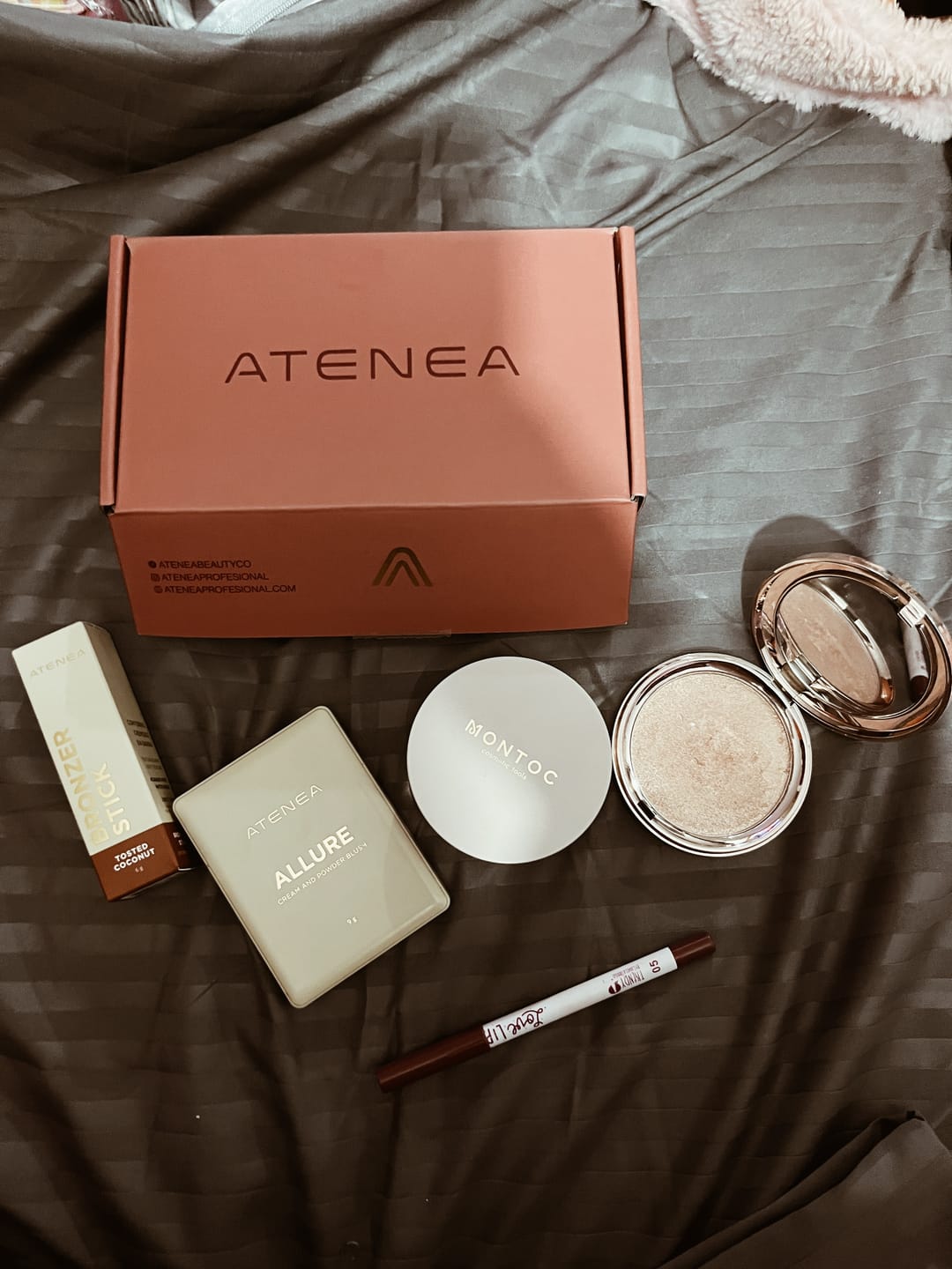 Customer photo review of BRONZER CREMOSO EN BARRA COLLECTION