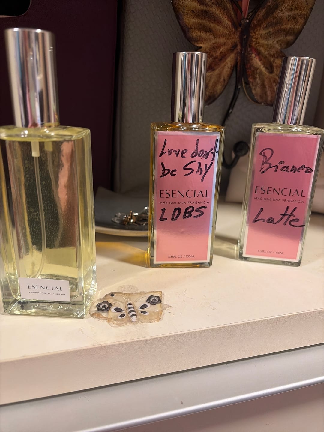 Customer photo review of EL02-M103 Inspirado en: La Vie Est Belle Vanille Nude - Lancôme