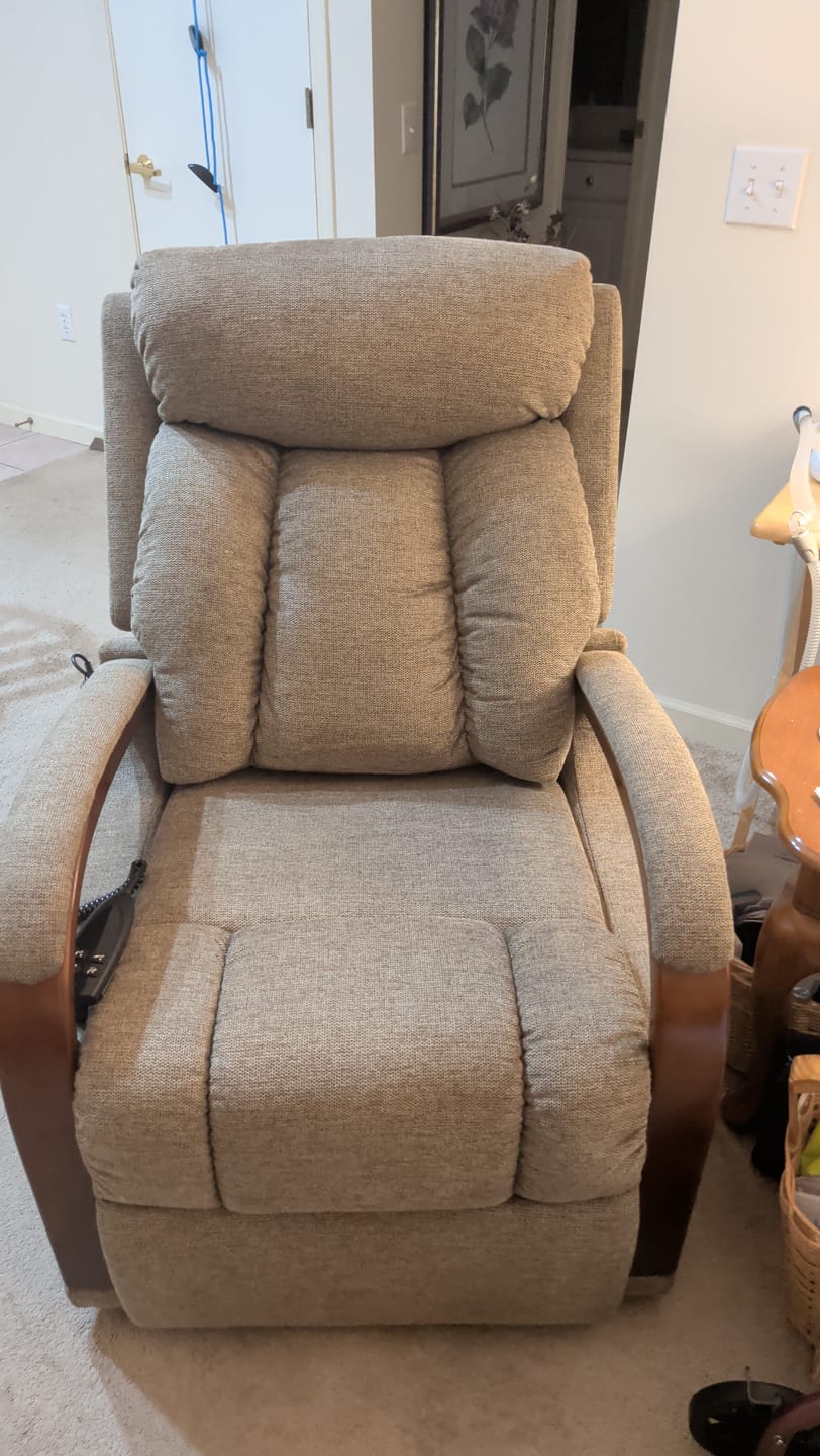 Customer photo review of 9185 Small Power Lift Recliner – Dual Motor, Lay Flat, Heat & Massage