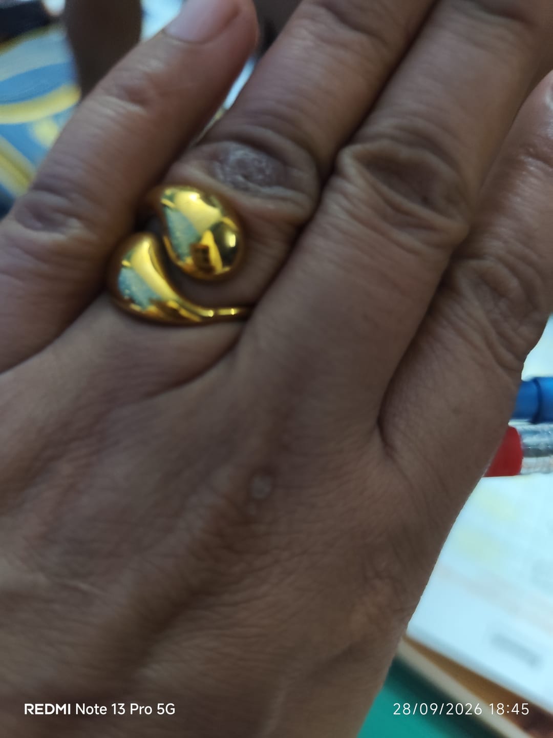 Customer photo review of Gold Plated Adjustable Finger ring