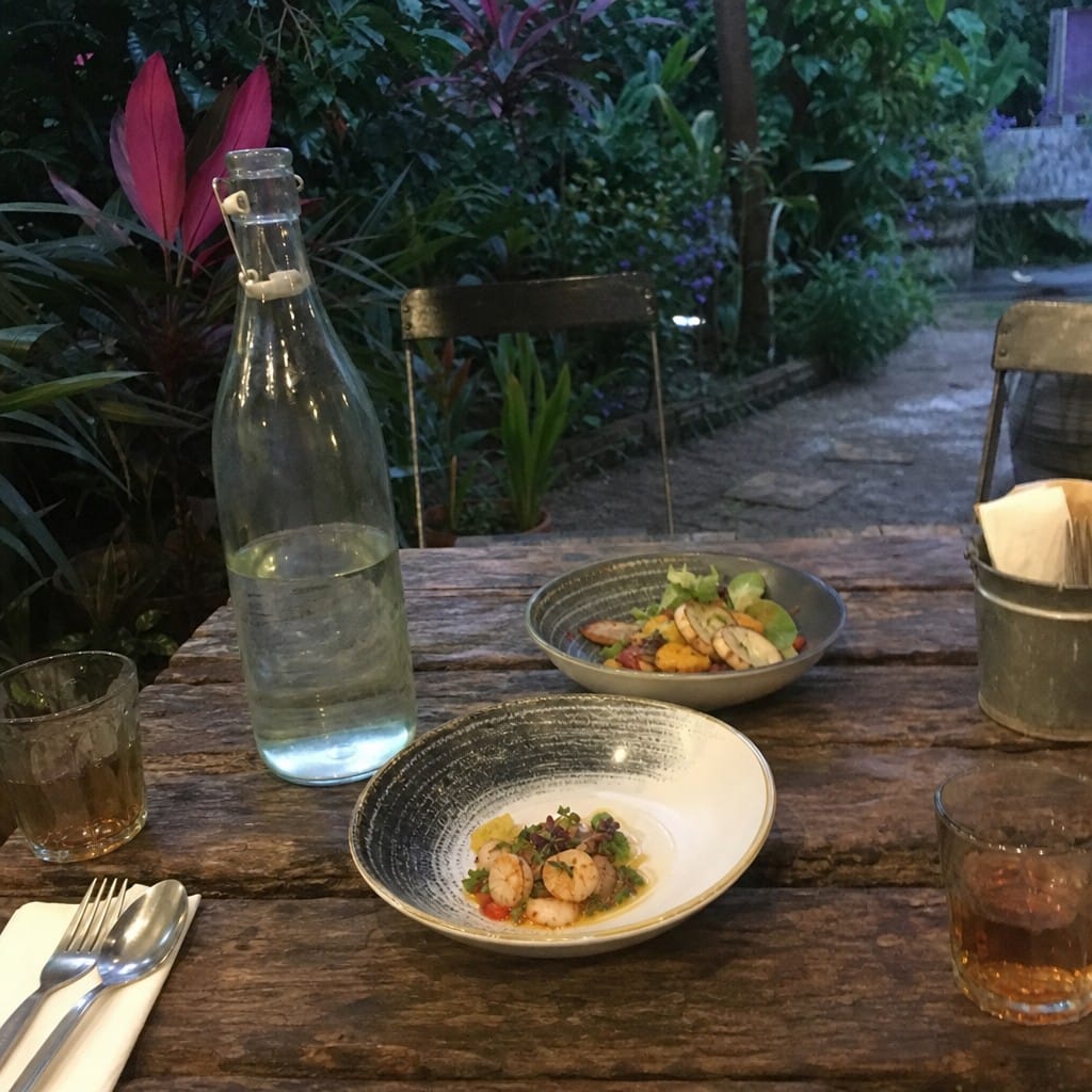 Customer photo review of Bowls 185mm Black Vitrified Ceramic for Dining (Pack of 12)