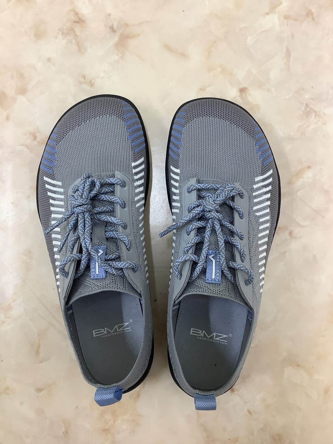 Customer photo review of GRABBING SHOES ROOTS