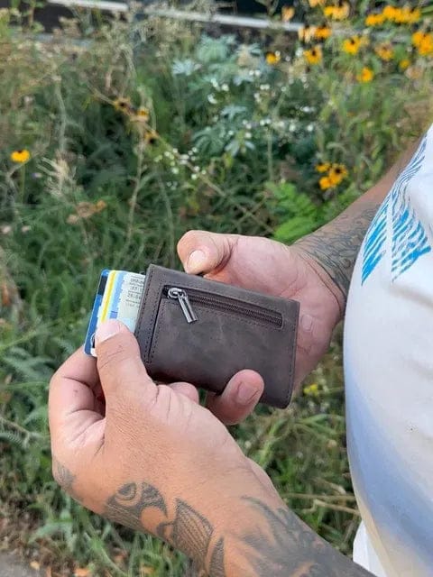 Customer photo review of Berlin – הארנק החכם