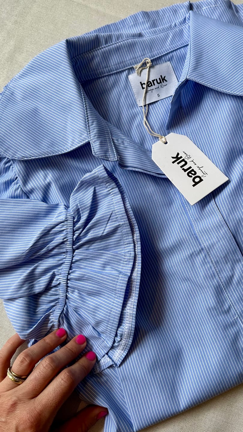 Customer photo review of Camisón Isabel Rayas Azúl