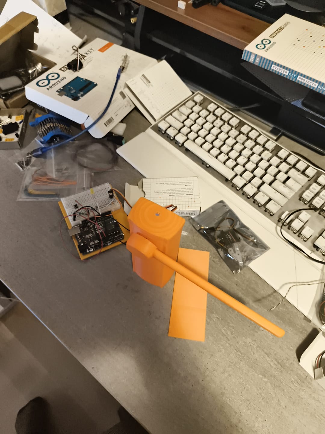Customer photo review of Arduino Starter Kit Multi-Language
