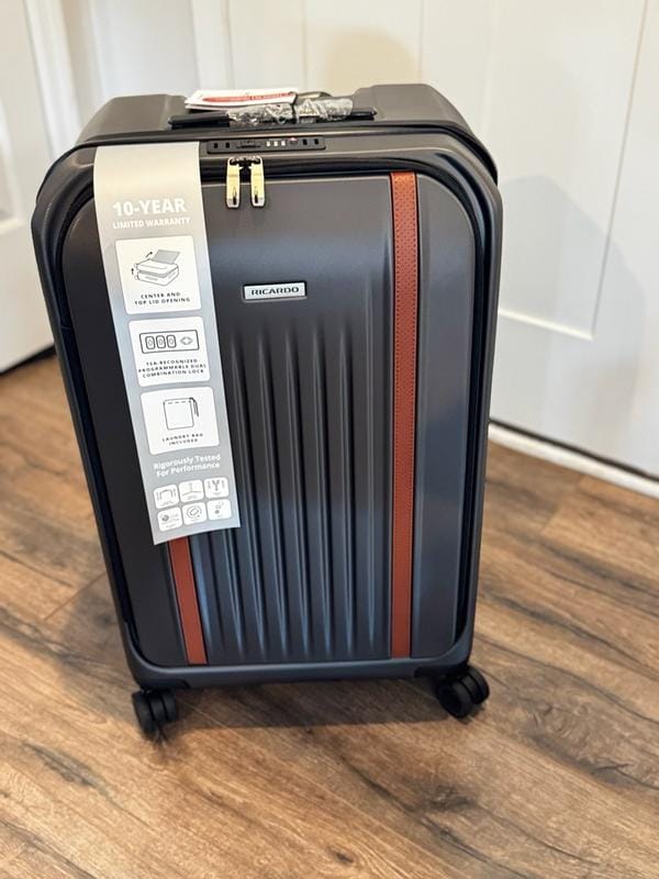 Customer photo review of Montecito 2.0 Hardside Check-in Cargo Trunk, 105 L