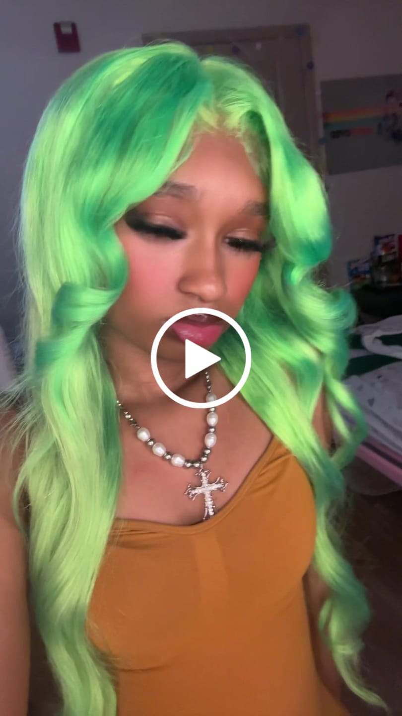 Customer video review of Goldie Gray Prescription Colored Contact Lenses