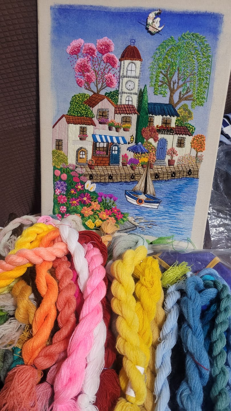 Customer photo review of Colorido Crewel