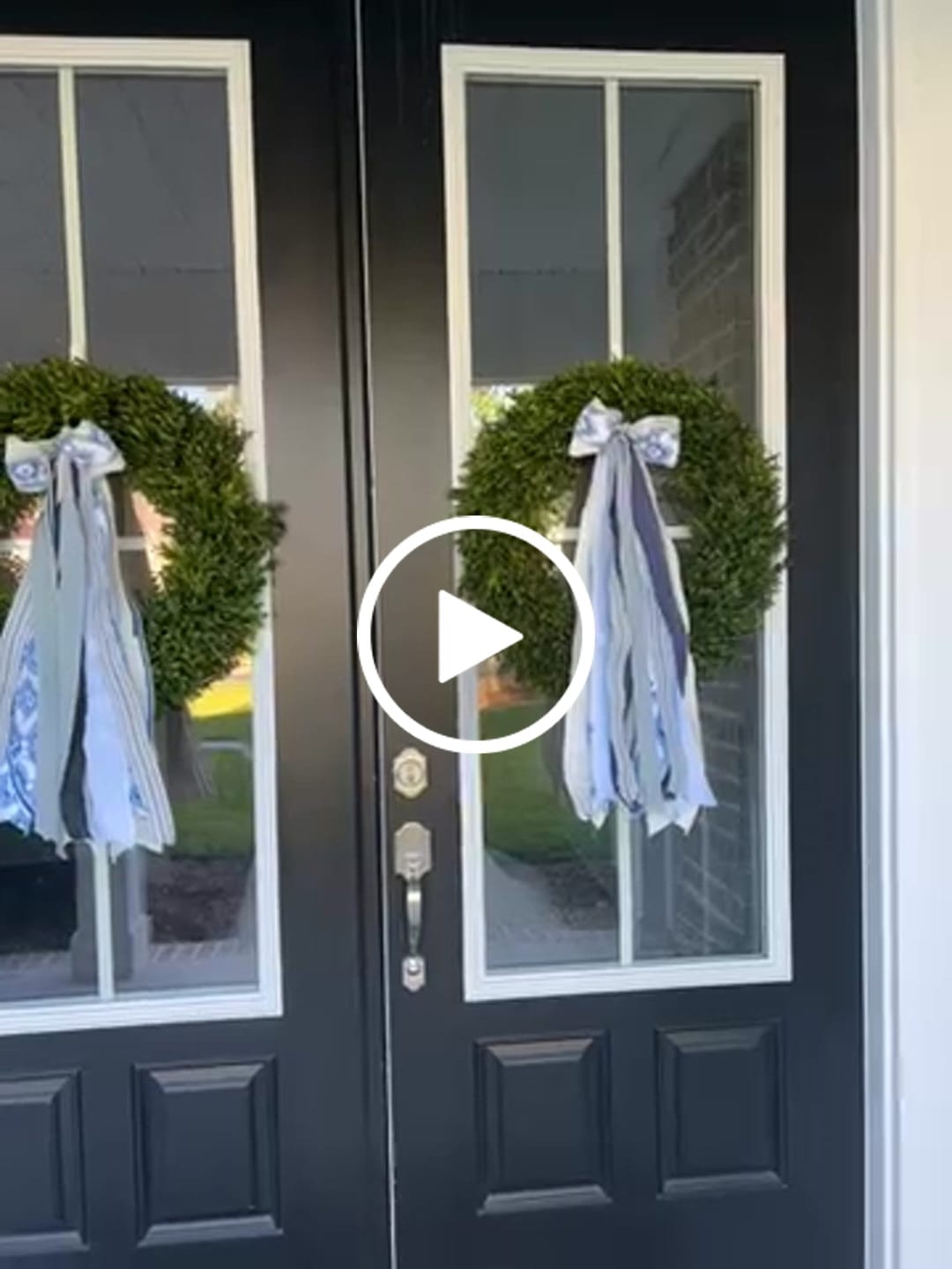 Customer video review of Sea Breeze Ikat Wreath Ribbon