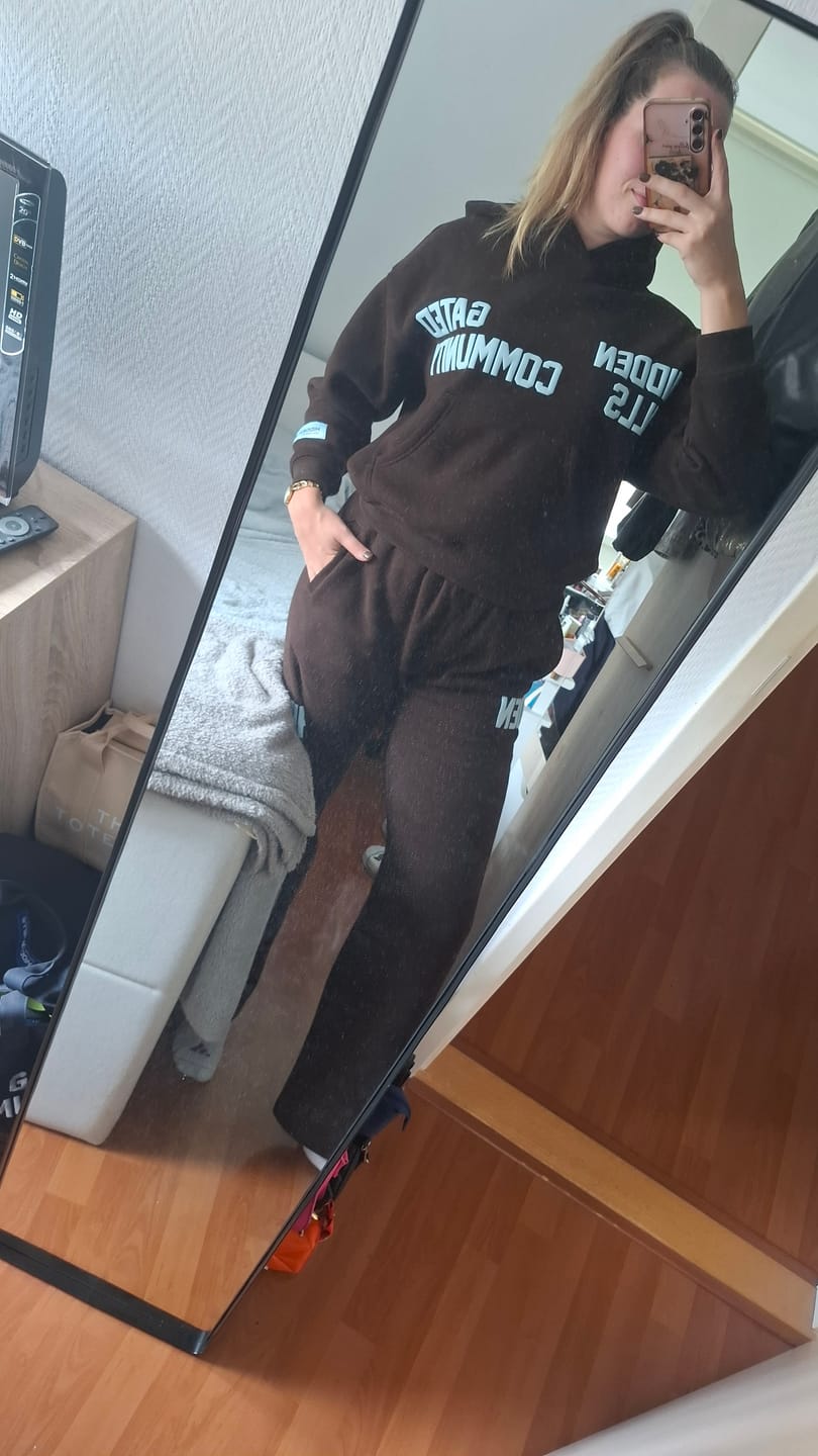 Customer photo review of GATED COMMUNITY HOODIE DARK BROWN/LIGHT BLUE