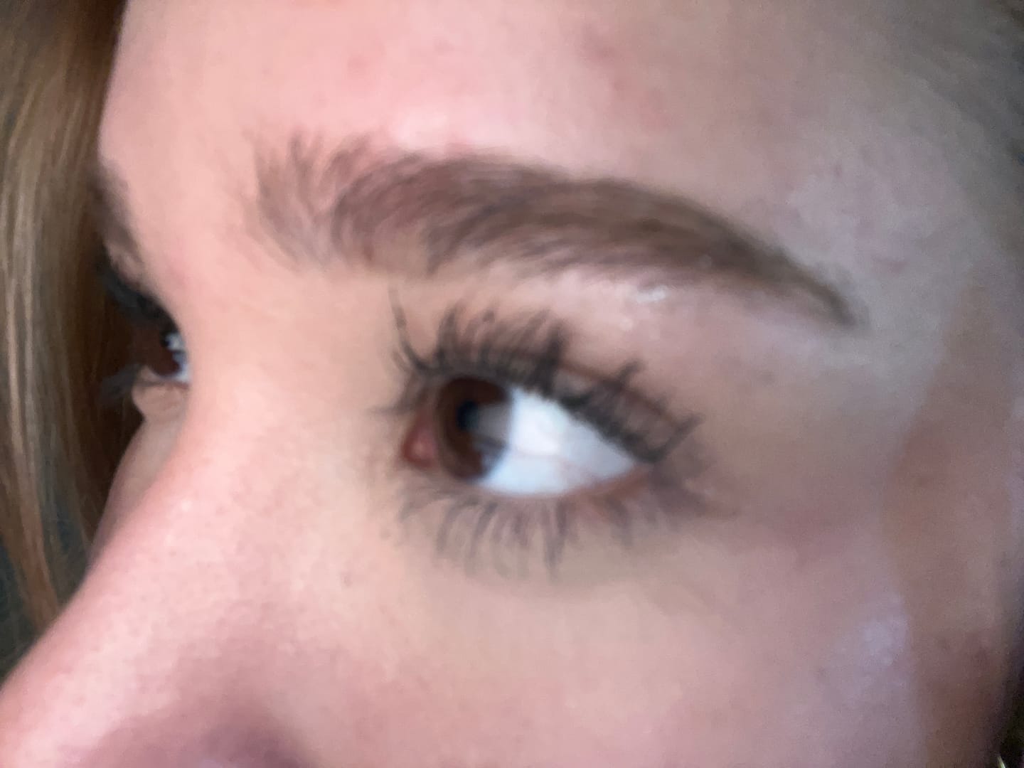 Customer photo review of GEL FIJADOR DE CEJAS TRAVEL SIZE