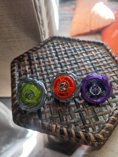 Customer photo review of Takara Tomy Beyblade X UX-21 Hells Nether Deck Set