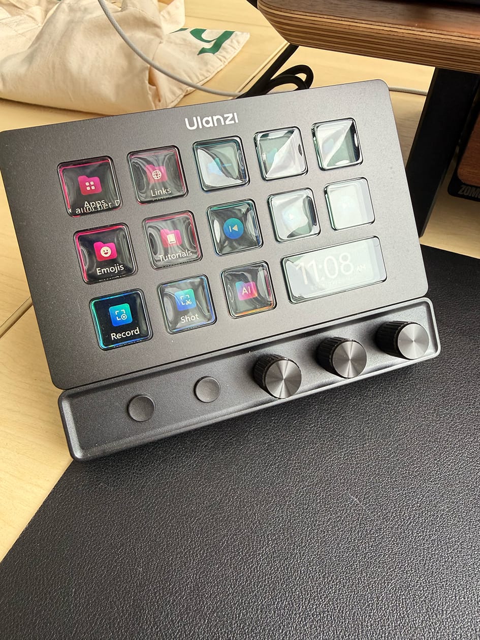 Customer photo review of Ulanzi D200X Creative Deck