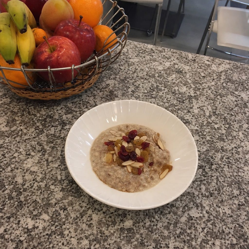 Customer photo review of Oatmeal Bowls 165mm Ceramic for Upscale Dining (Pack of 36)