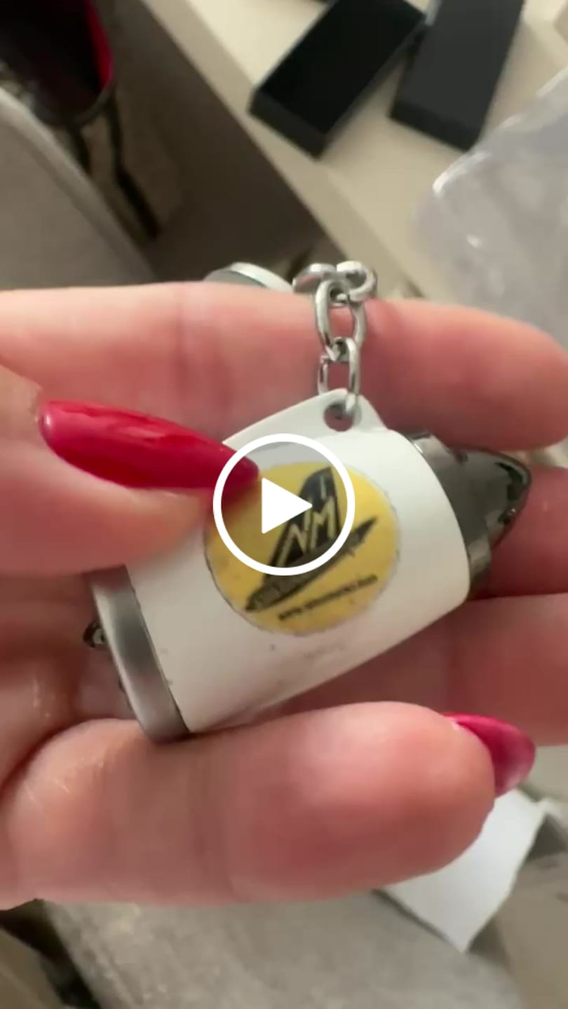 Customer video review of 🎁 Rotating Engine Keyring