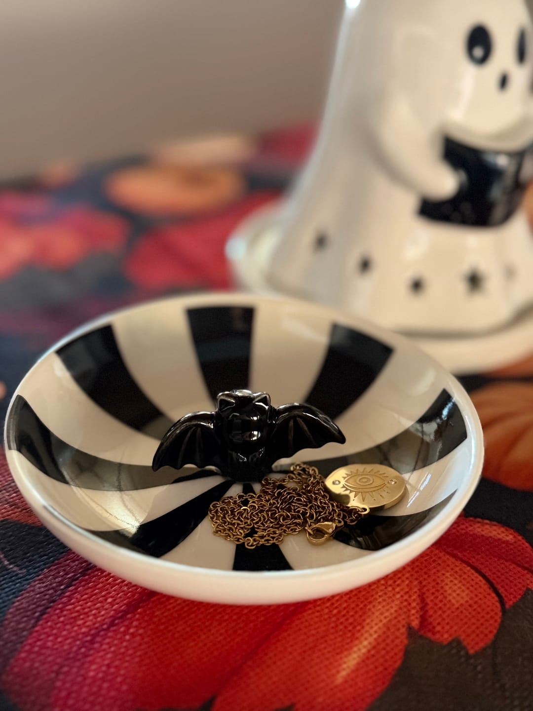 Customer photo review of Kleine gestreifte Fledermaus Schmuckschale