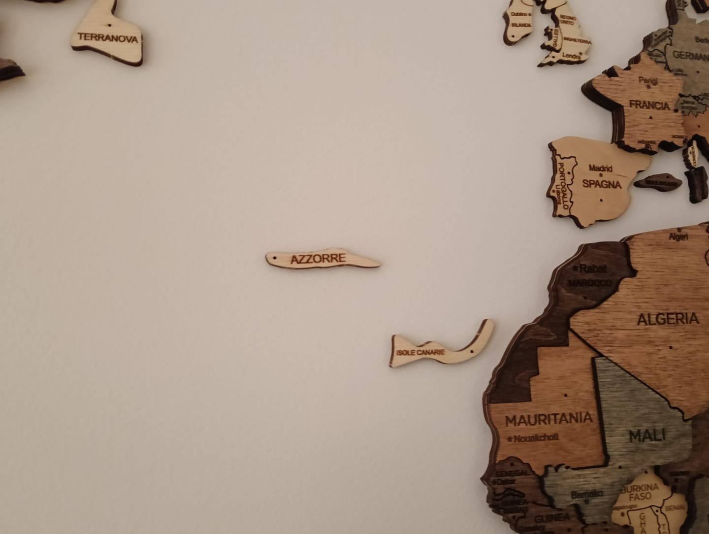 Customer photo review of 3D Wooden World Map Smokey