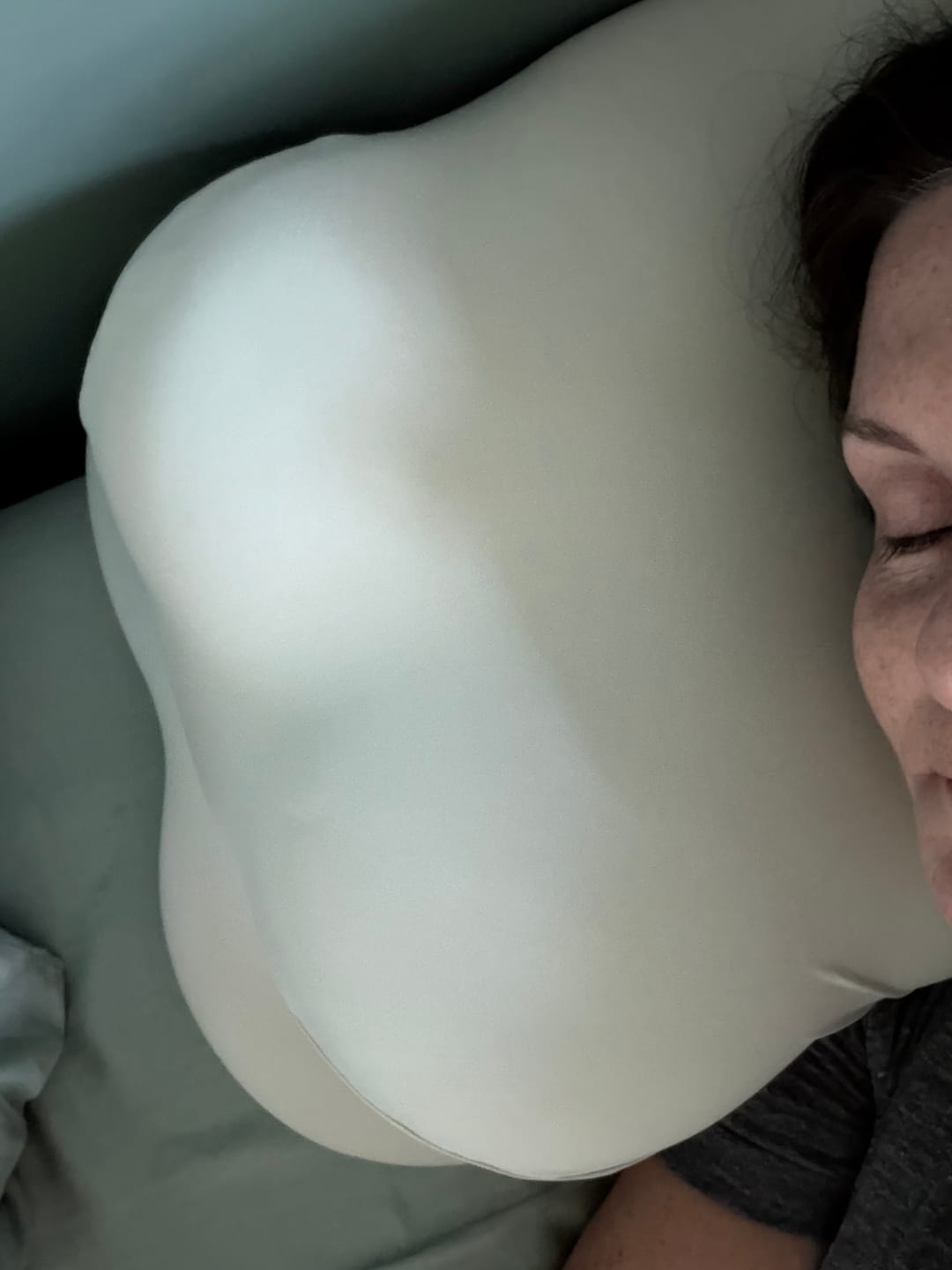 Customer photo review of Cloud Cooling Pillow Case