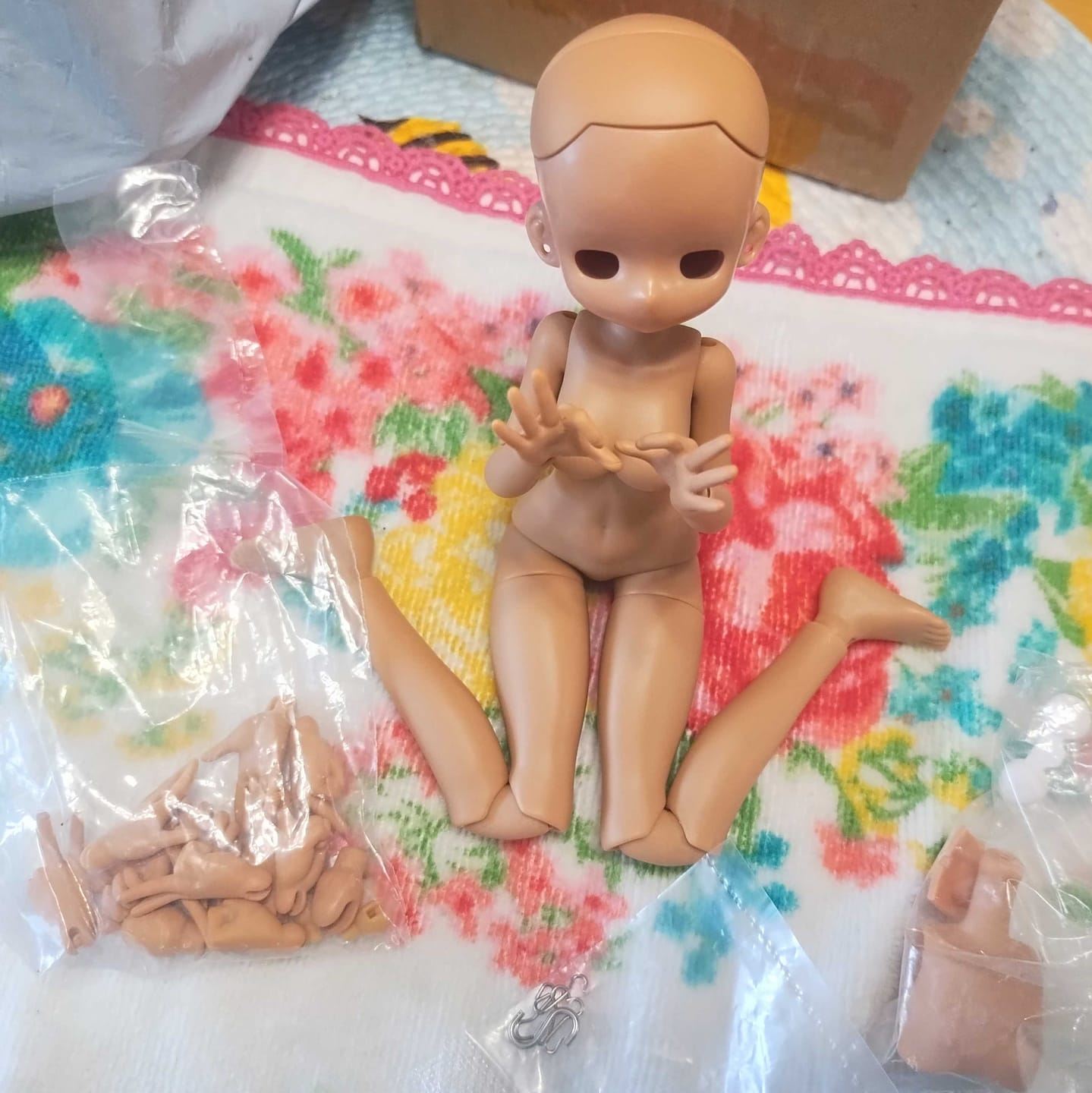 Customer photo review of Revolving Radio Waves Series Special 1/6 Action Figure BJD Body