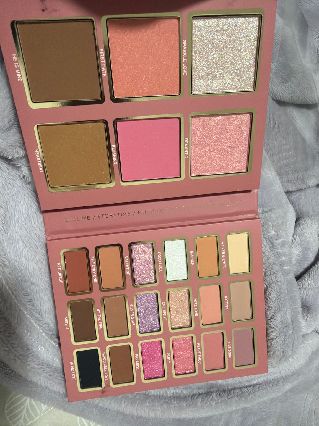 Customer photo review of PALETA DE SOMBRAS STORYTIME SUBLIME