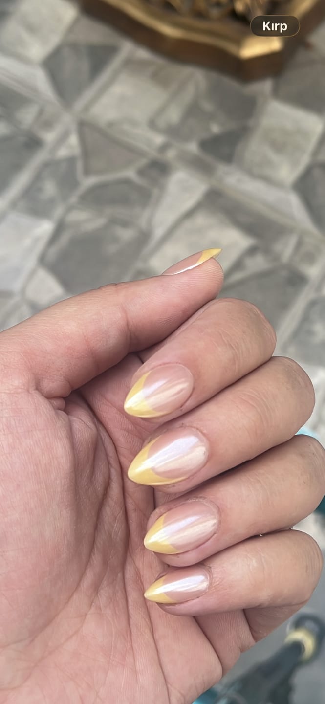Customer photo review of Lemon Chrome Jel Takma Tırnak Orta Boy Badem 30 Adet
