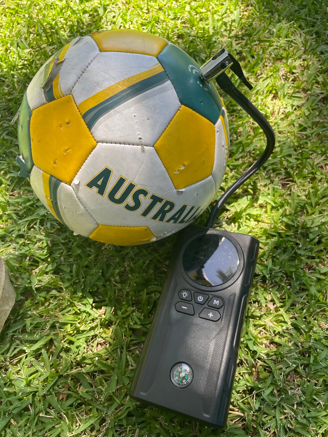 Customer photo review of Tekkvault™ RoadRescue Pro 4-in-1 Jump Starter