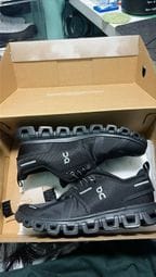 Customer photo review of Cloud 6 Black | Black -BCL