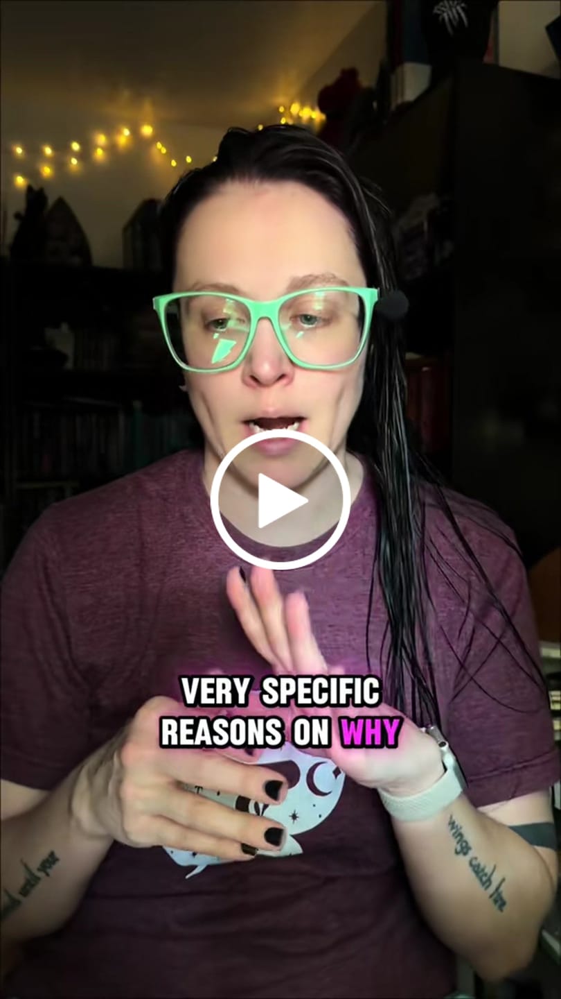Customer video review of good girl book club subscription