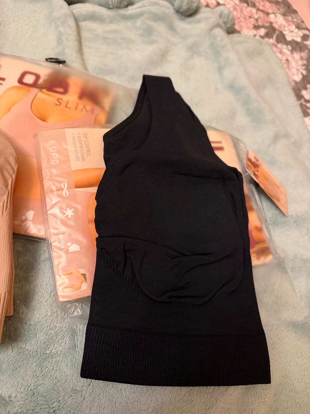 Customer photo review of Seamless Bust Support Back Fat Smoothing Bra