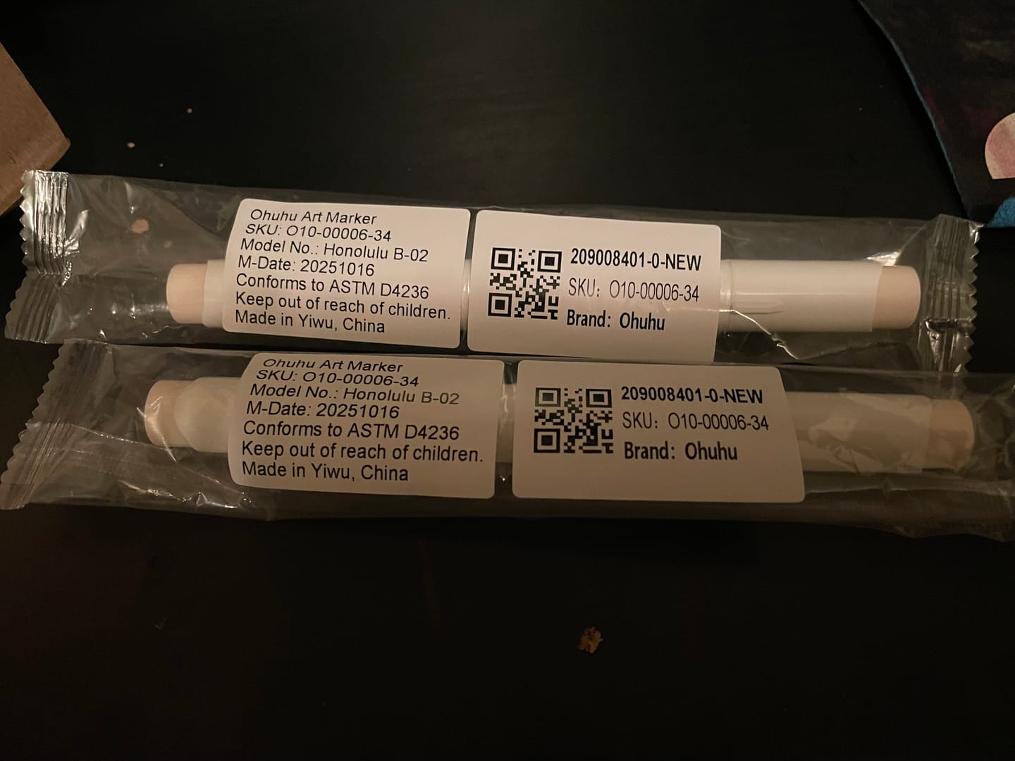 Customer photo review of Ohuhu Honolulu B R18 / YR04 Individual Marker, Brush & Fine