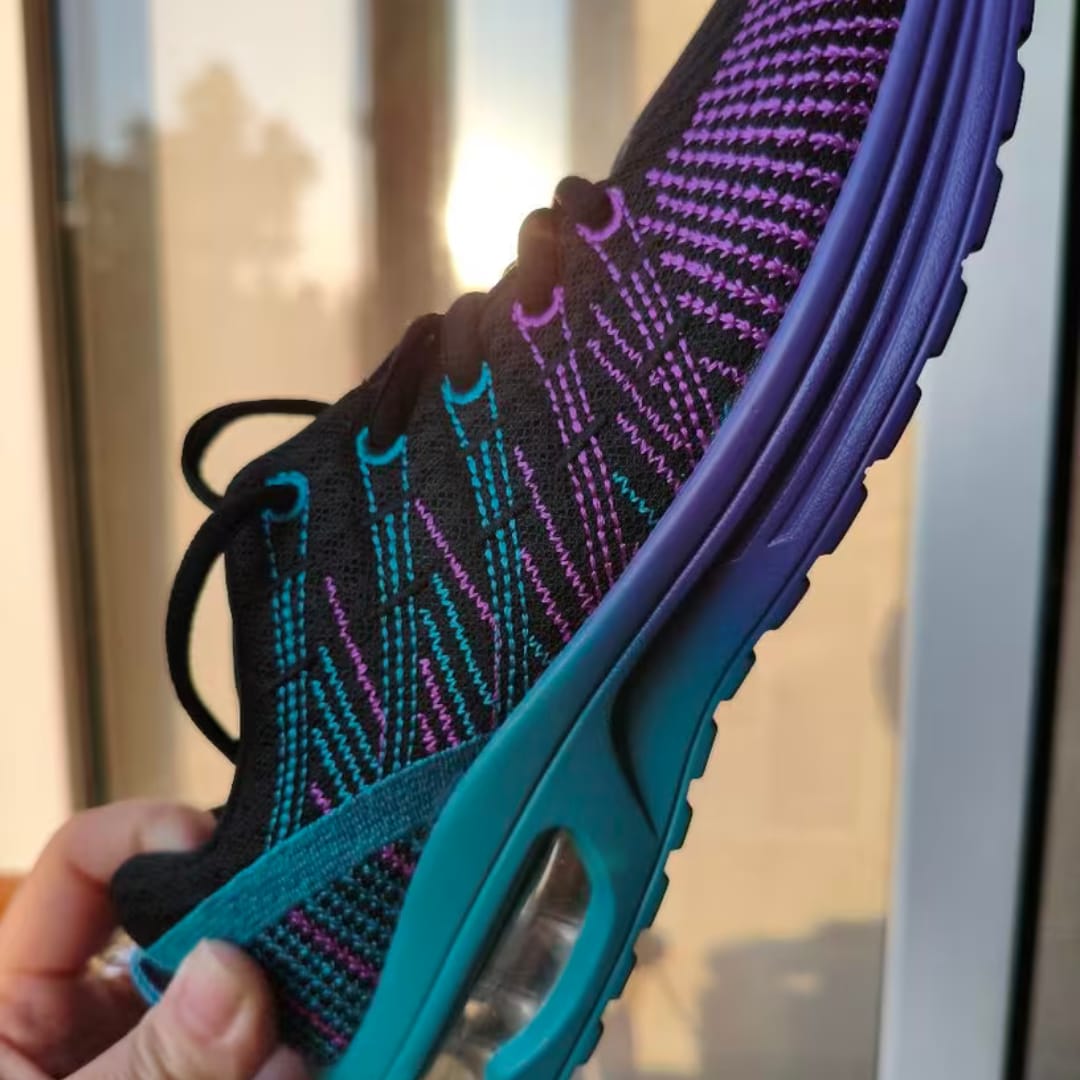 Customer photo review of Ortho Sport Max – Zapatillas ortopédicas para el dolor de pies