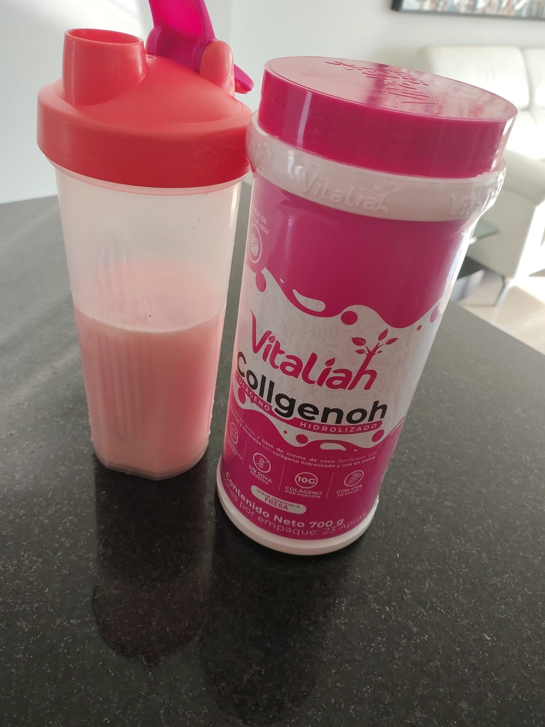 Customer photo review of Batido con Colágeno Hidrolizado sabor Fresa con Uva - 700g
