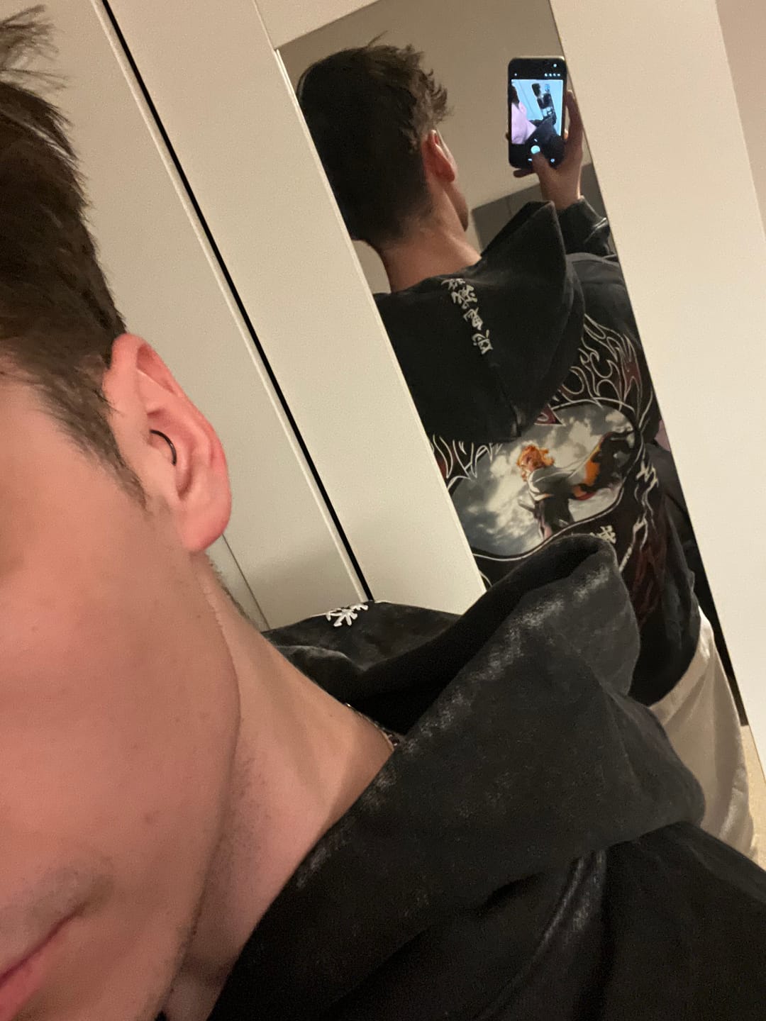 Customer photo review of 5068 - Demon Slayer: Kimetsu no Yaiba - Hoodies