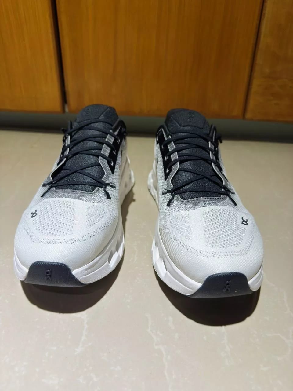 Customer photo review of Cloudtilt Black Ivory - CTI
