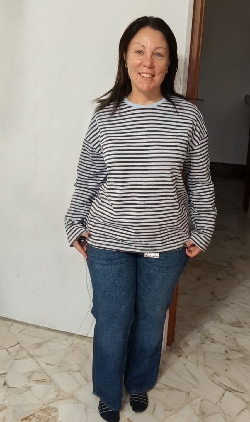 Customer photo review of JEANS TESSA WIDE BLU SCURO
