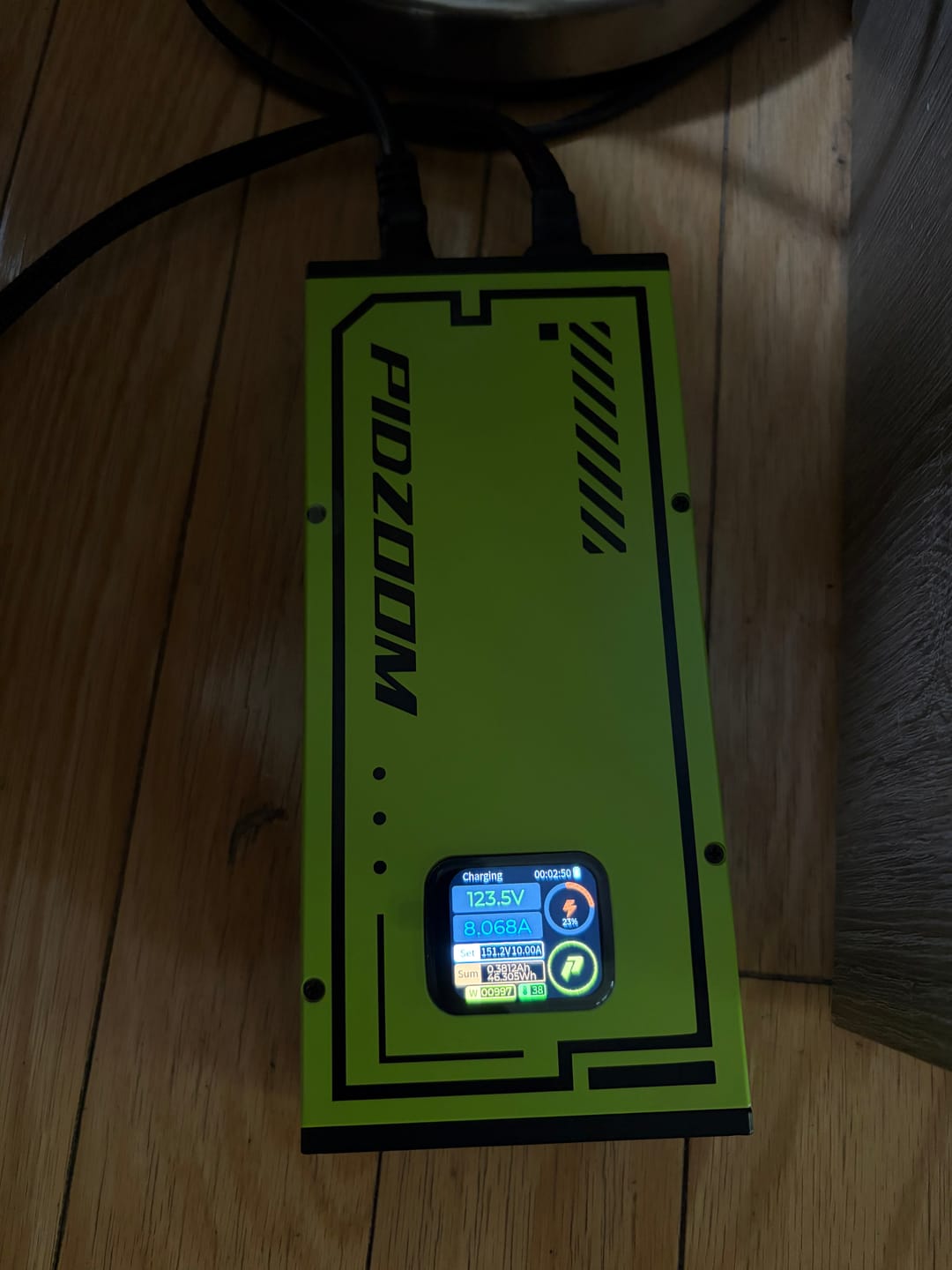 Customer photo review of Portable Charger HW178P(50-178V)