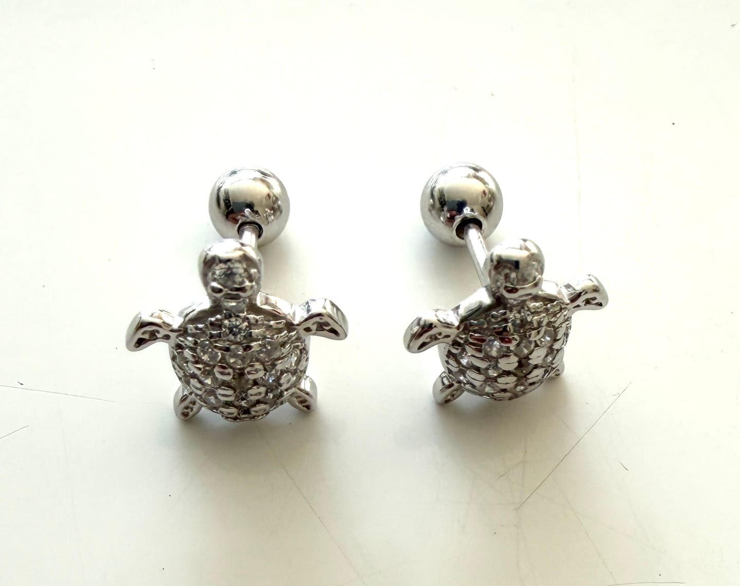 Customer photo review of 925 Scuba Real Silver Earrings: Turtles