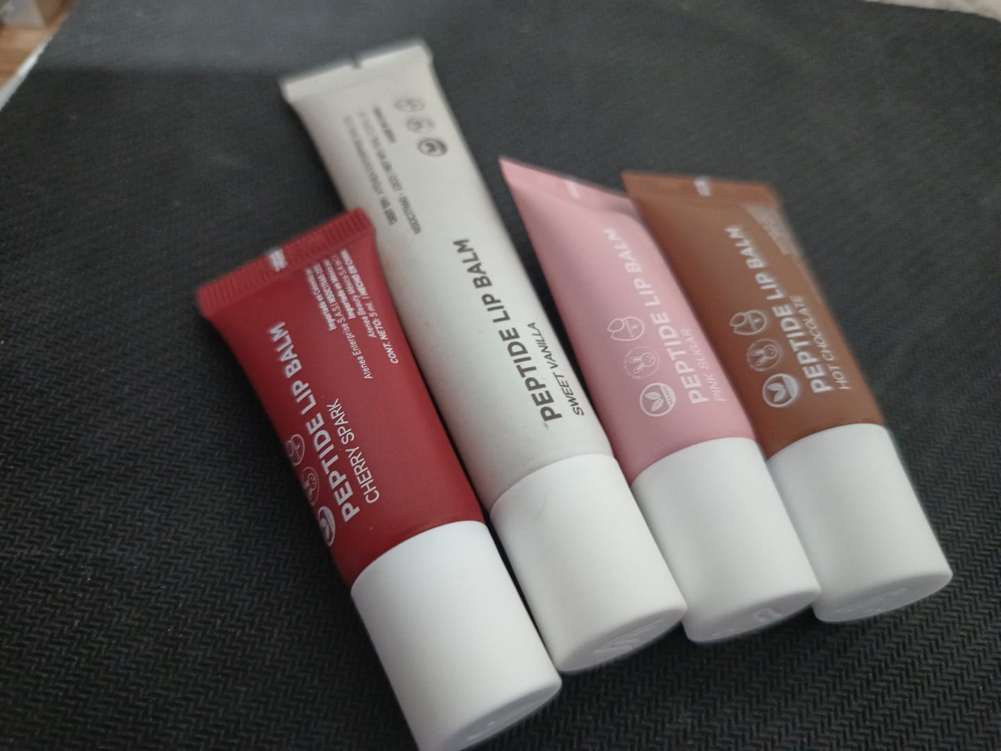 Customer photo review of Kit mini peptide lip balm x3