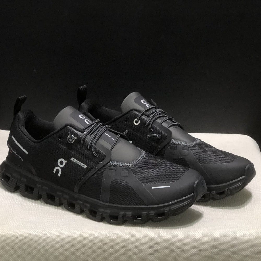 Customer photo review of Cloud 6 Black | Black -BCL