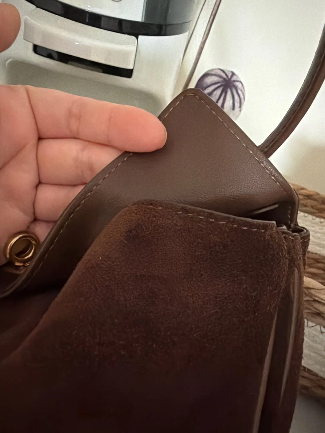 Customer photo review of KELIA - Grand Sac à Main Chic en Daim