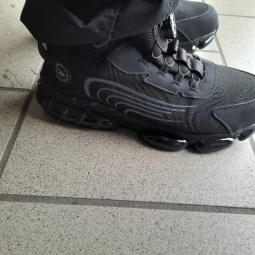 Customer photo review of SafeStep - ergonomic and pain-relieving safety shoe - certified according to EN ISO 20345