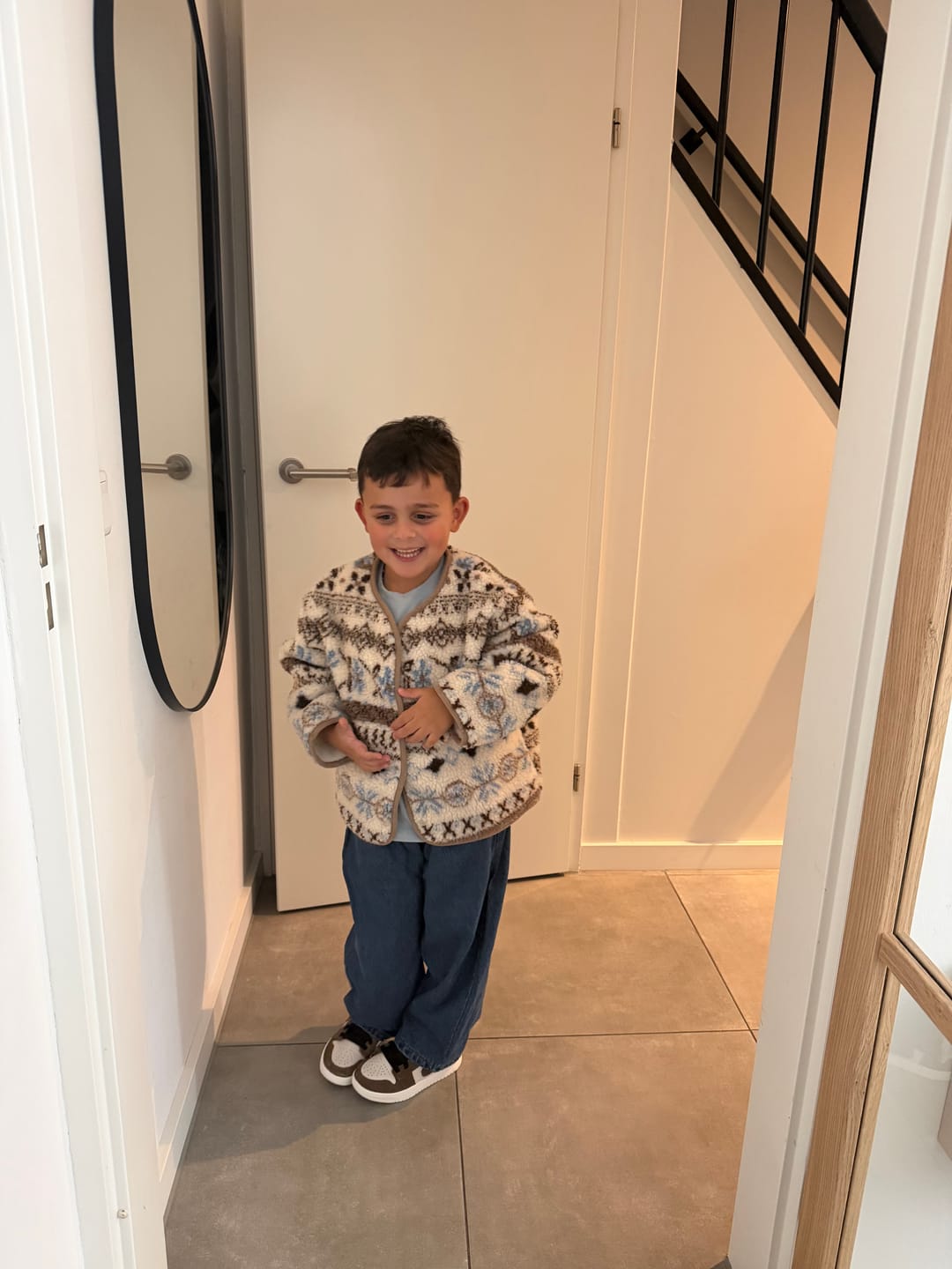 Customer photo review of Plain T Brown